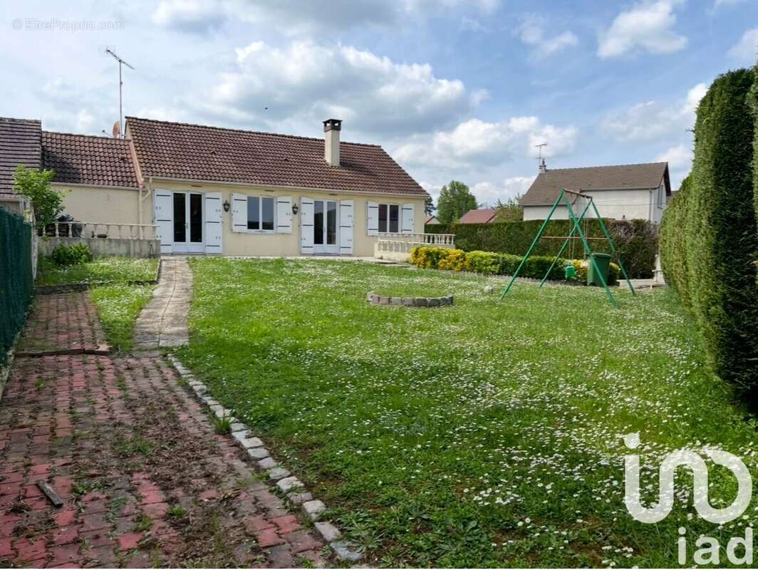 Photo 9 - Maison à TOUQUIN