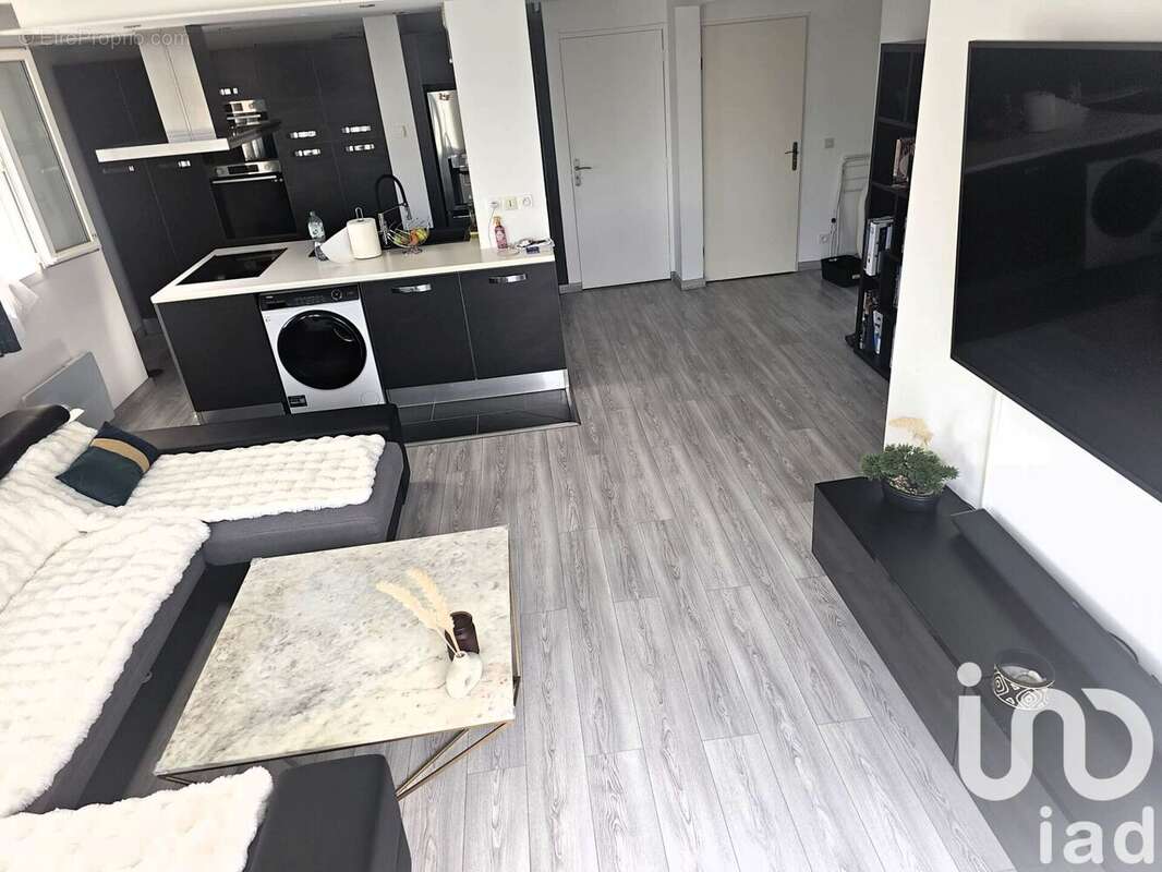 Photo 7 - Appartement à SAVIGNY-LE-TEMPLE