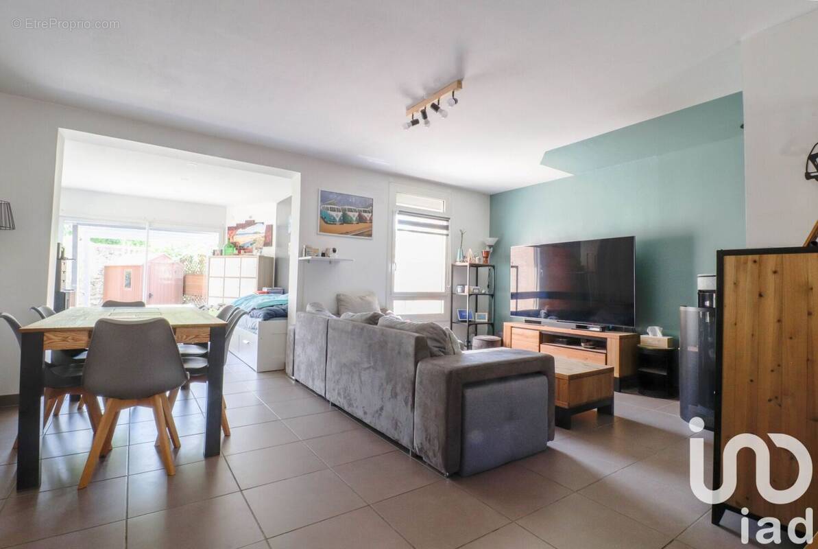 Photo 1 - Maison à SAULX-LES-CHARTREUX