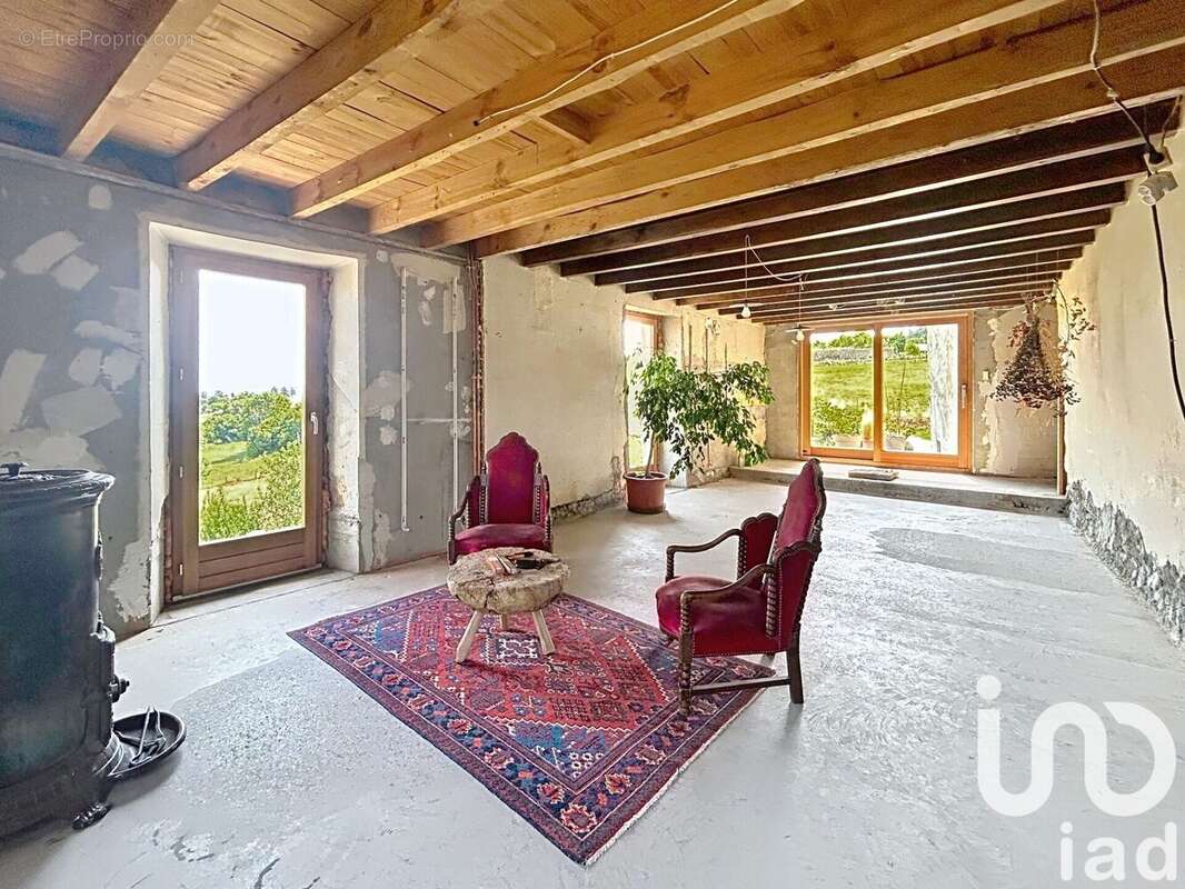 Photo 2 - Maison à VALPRIVAS