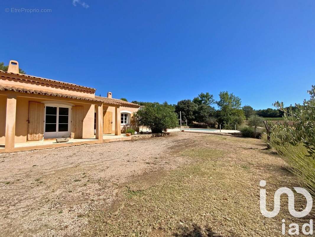 Photo 2 - Maison à POURRIERES