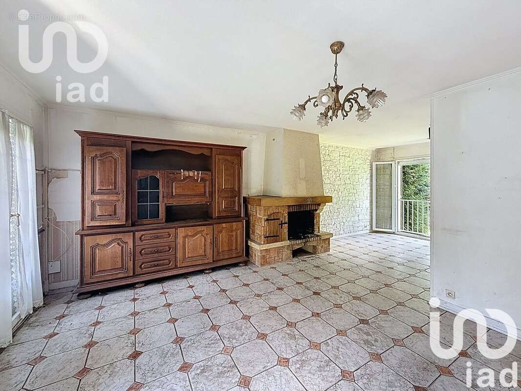 Photo 2 - Maison à REBAIS