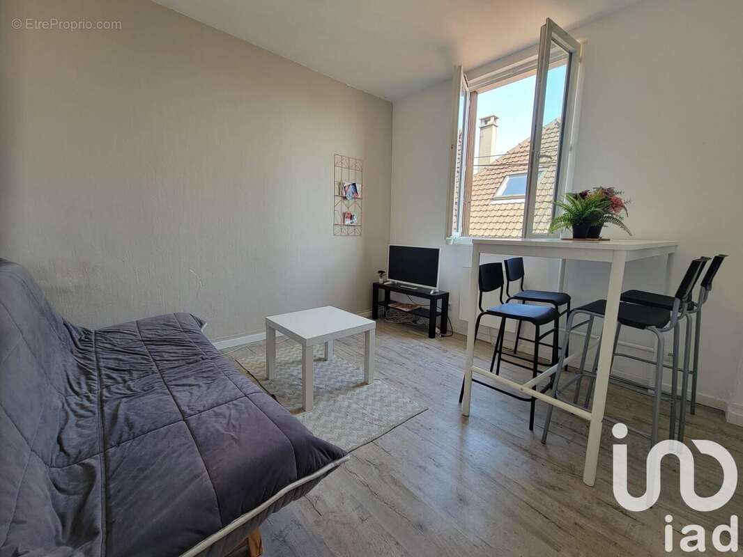 Photo 2 - Appartement à SAINT-ETIENNE-DU-ROUVRAY