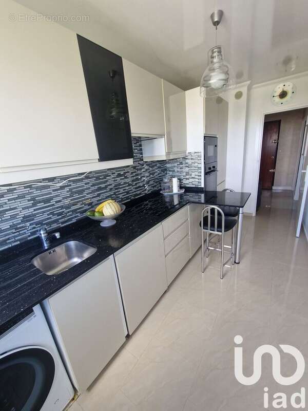 Photo 6 - Appartement à RIS-ORANGIS