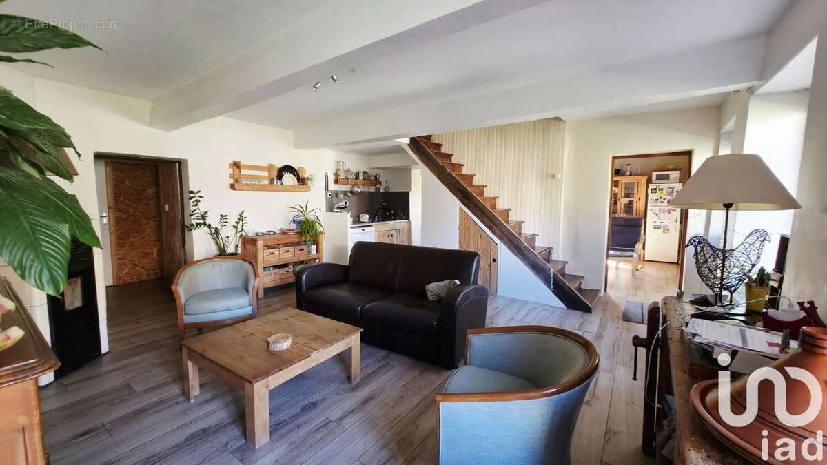 Photo 4 - Maison à SAINT-MARTIN-LESTRA