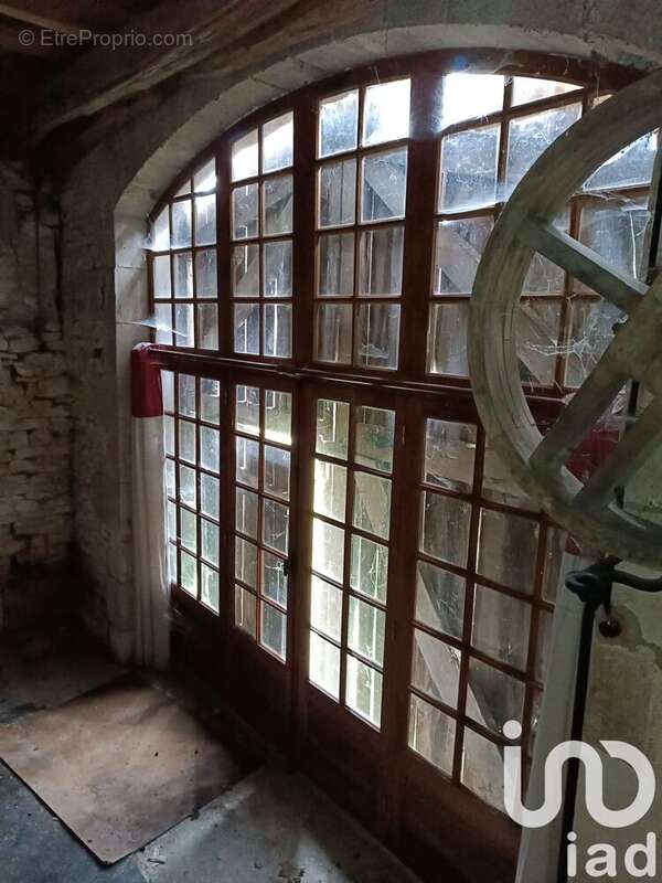 Photo 2 - Maison à POUGNY