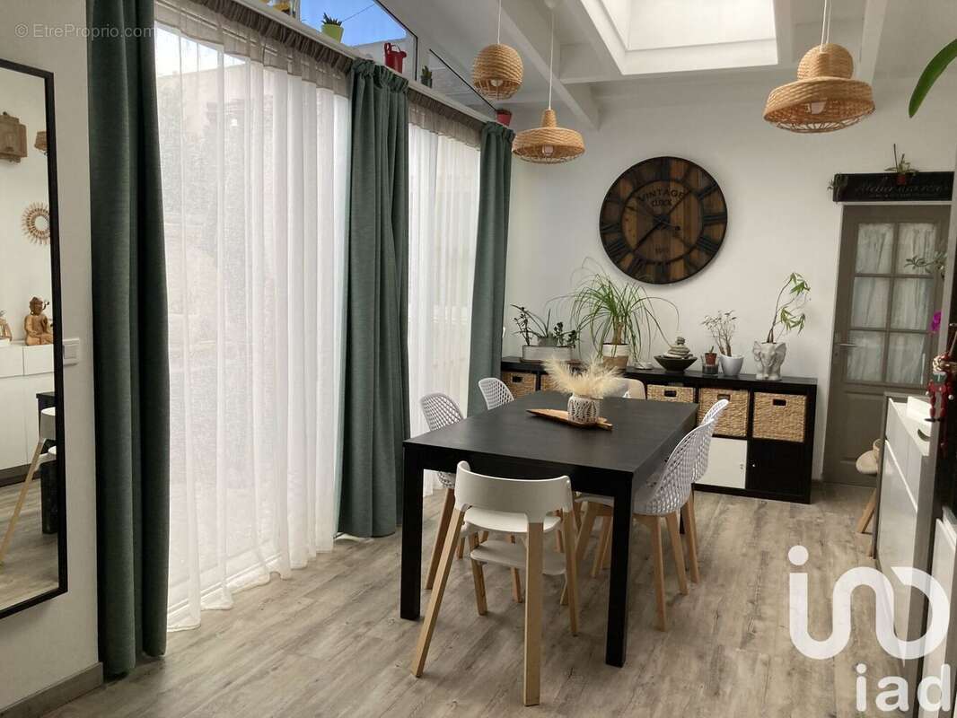 Photo 2 - Maison à DAMMARIE-LES-LYS