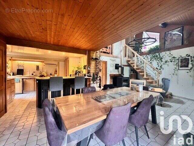 Photo 3 - Maison à LE PONTET