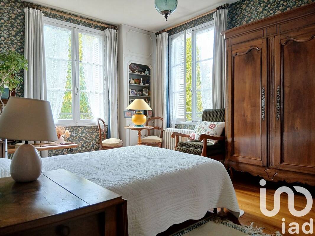 Photo 1 - Maison à CHINON