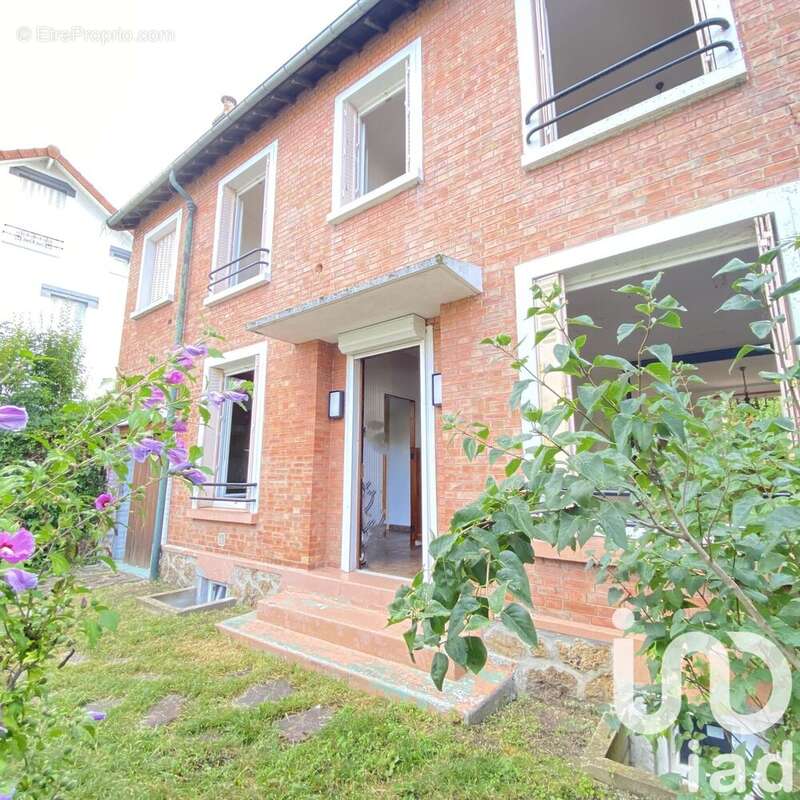 Photo 2 - Maison à SURESNES