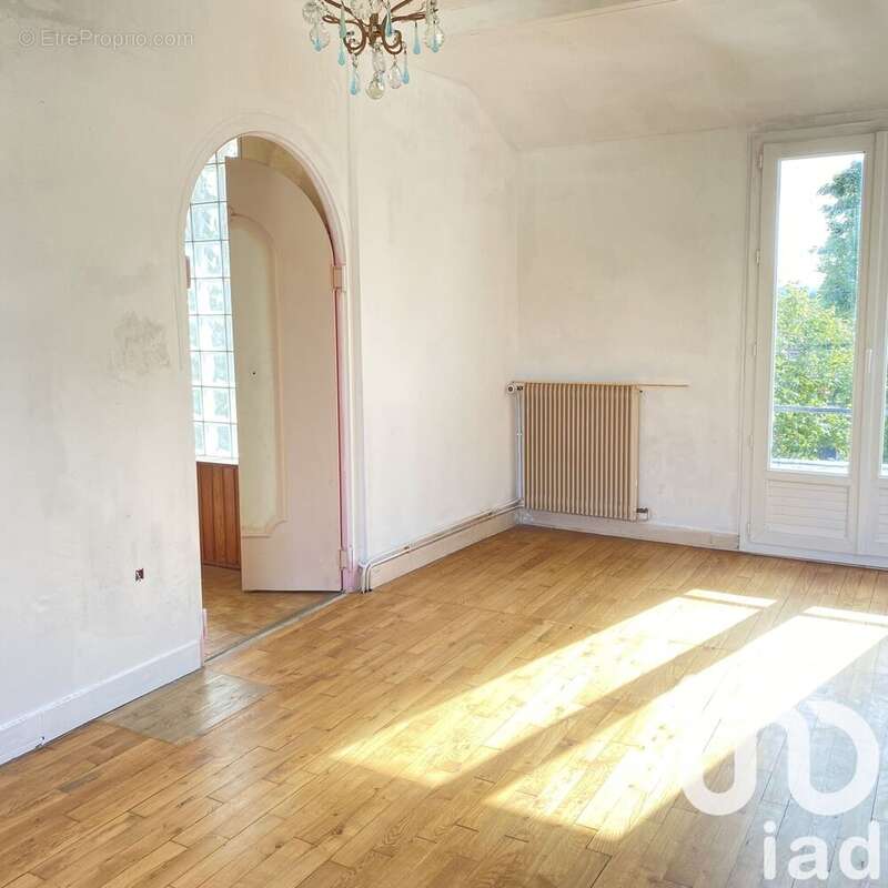 Photo 9 - Maison à SURESNES