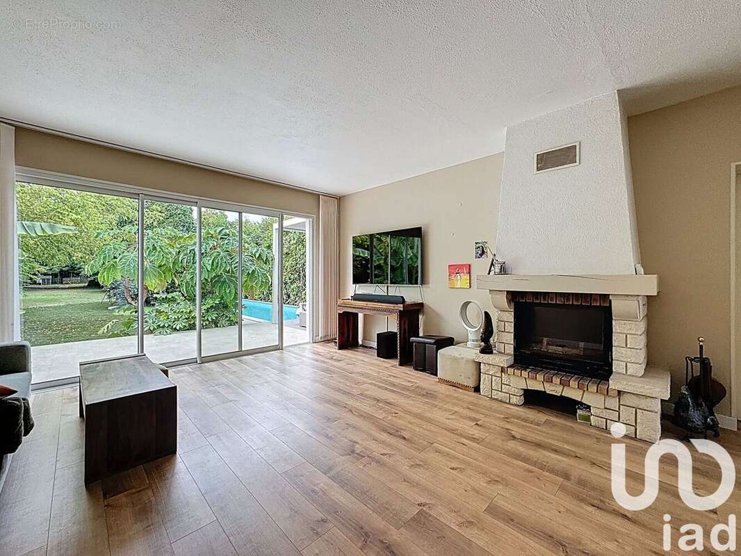 Photo 2 - Maison à BOISSISE-LE-ROI