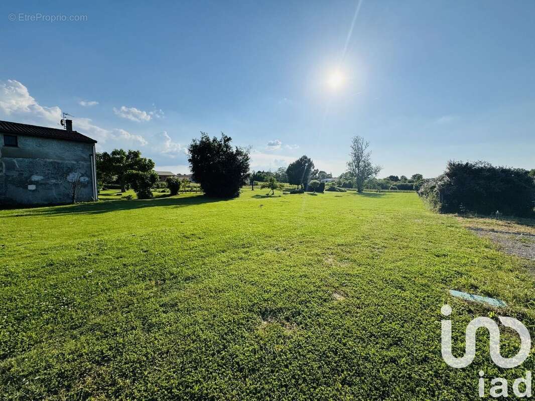 Photo 2 - Terrain à SAINT-GERMAIN-DU-PUCH