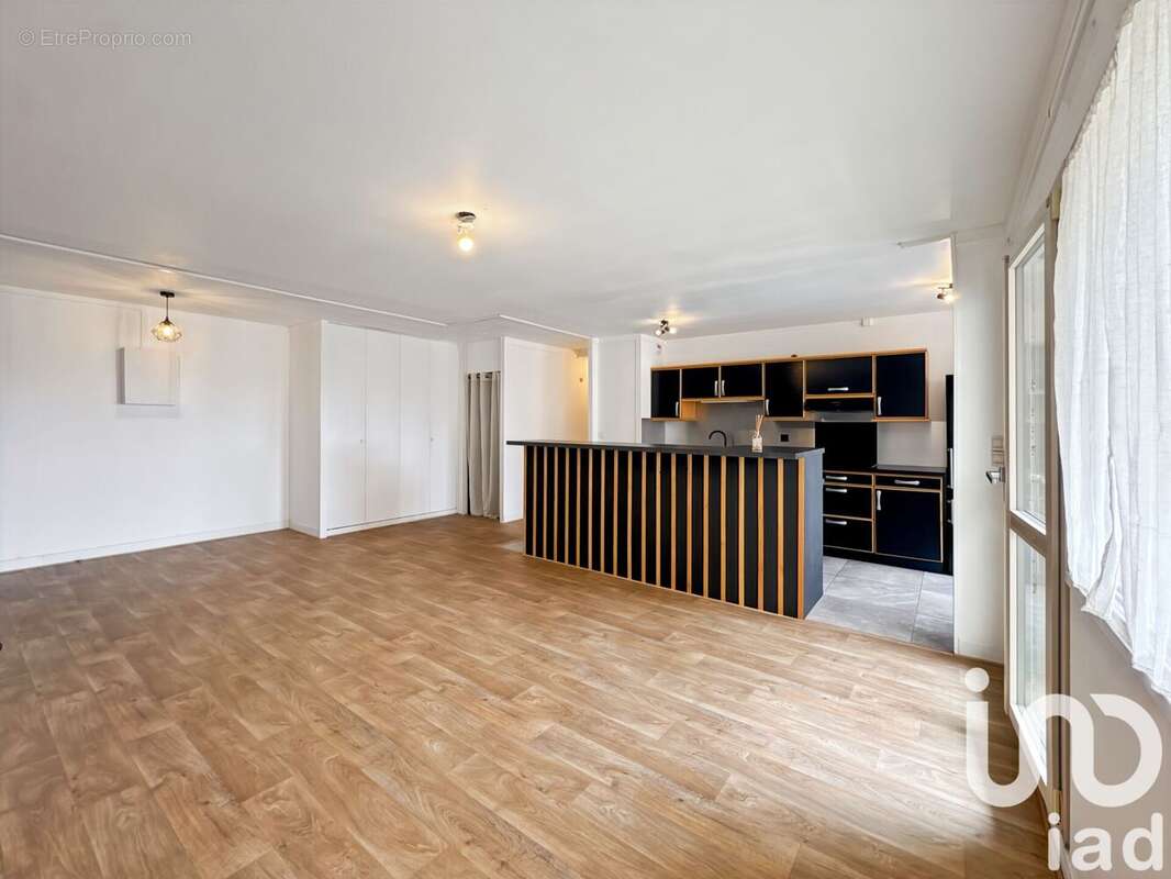 Photo 3 - Appartement à LAVAL