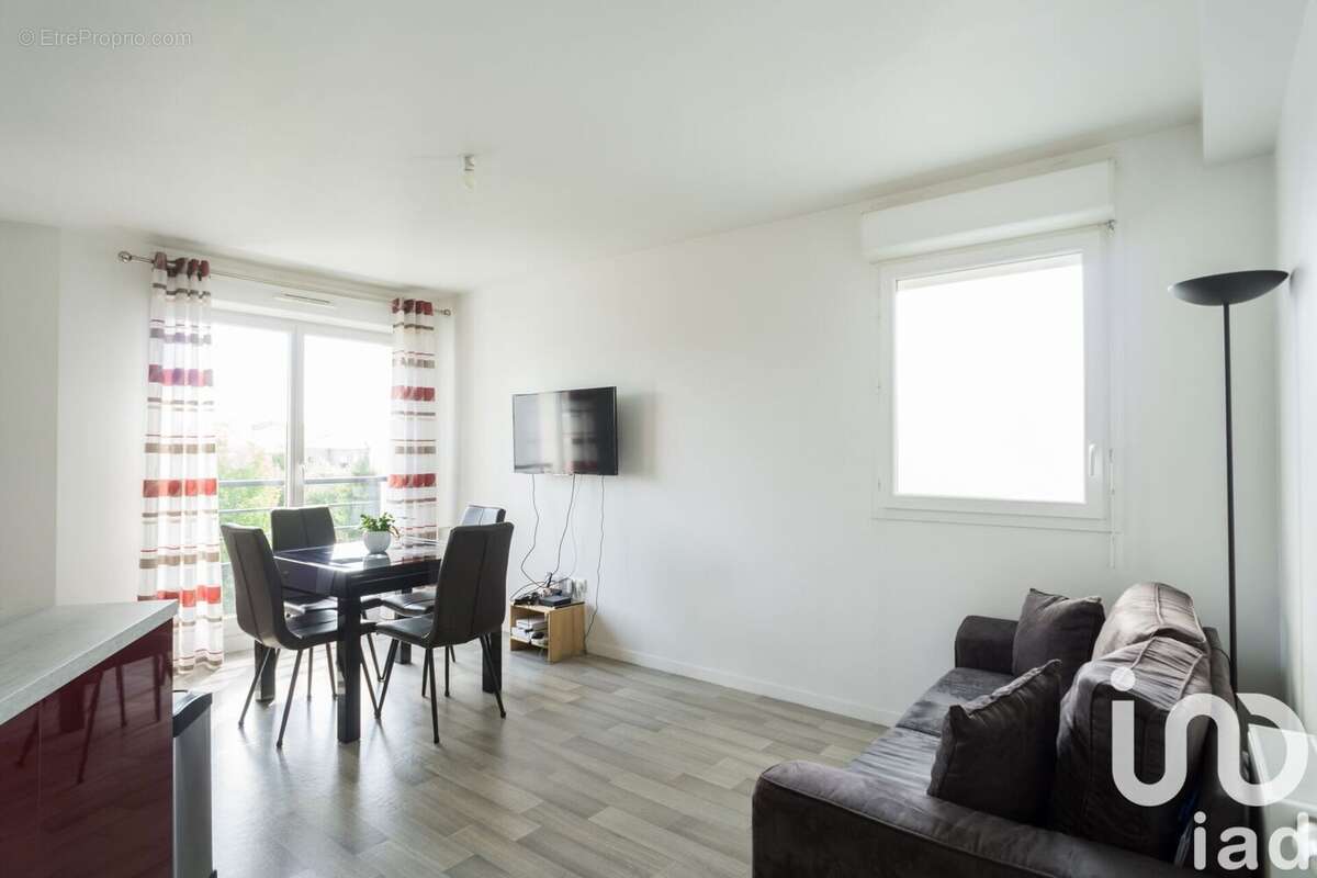 Photo 8 - Appartement à CLAYE-SOUILLY