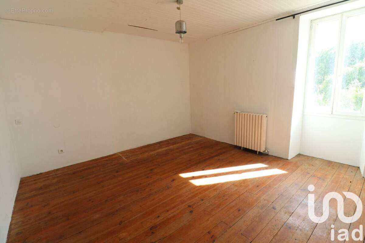 Photo 9 - Maison à SAINT-MARTIN-D&#039;ARY