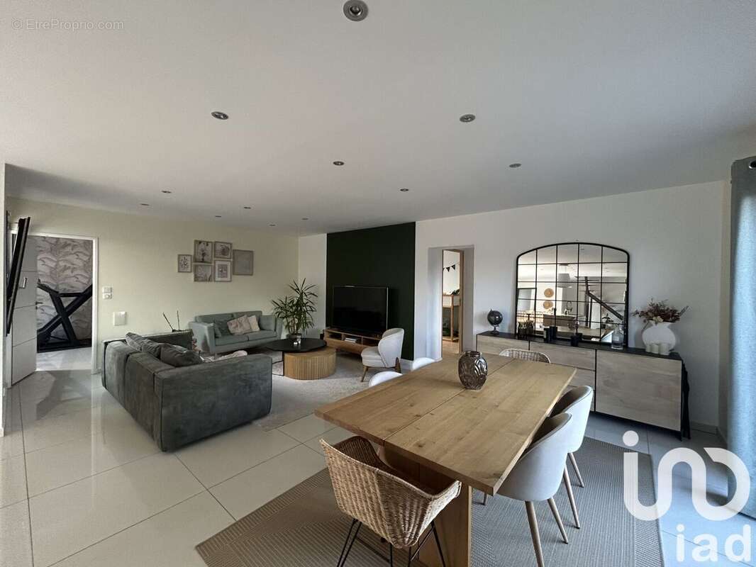 Photo 7 - Maison à LONGUE-JUMELLES