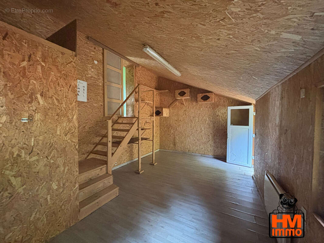 Maison à COUSSAC-BONNEVAL