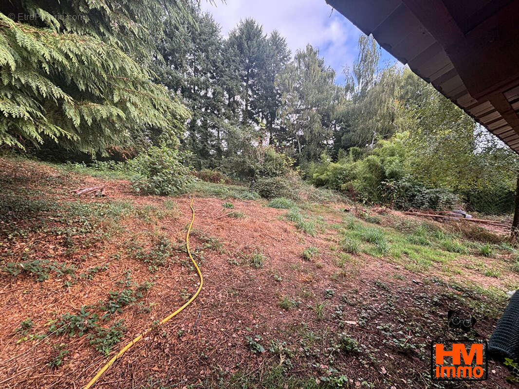 Maison à COUSSAC-BONNEVAL