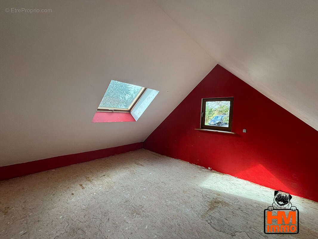 Maison à COUSSAC-BONNEVAL