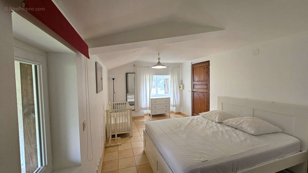 Maison à SAUBRIGUES