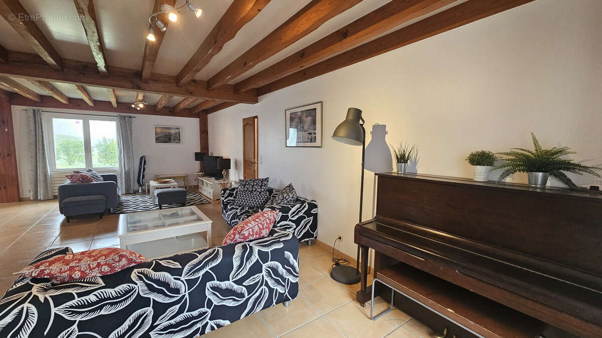 Maison à SAUBRIGUES