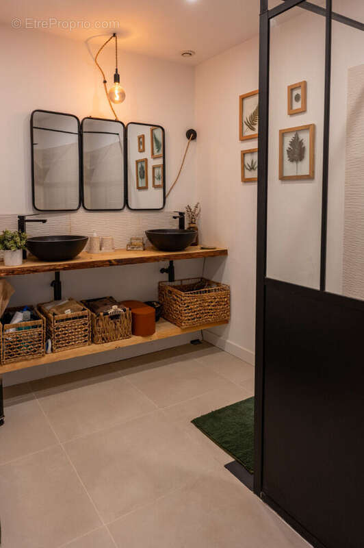 Appartement à MARSEILLE-11E