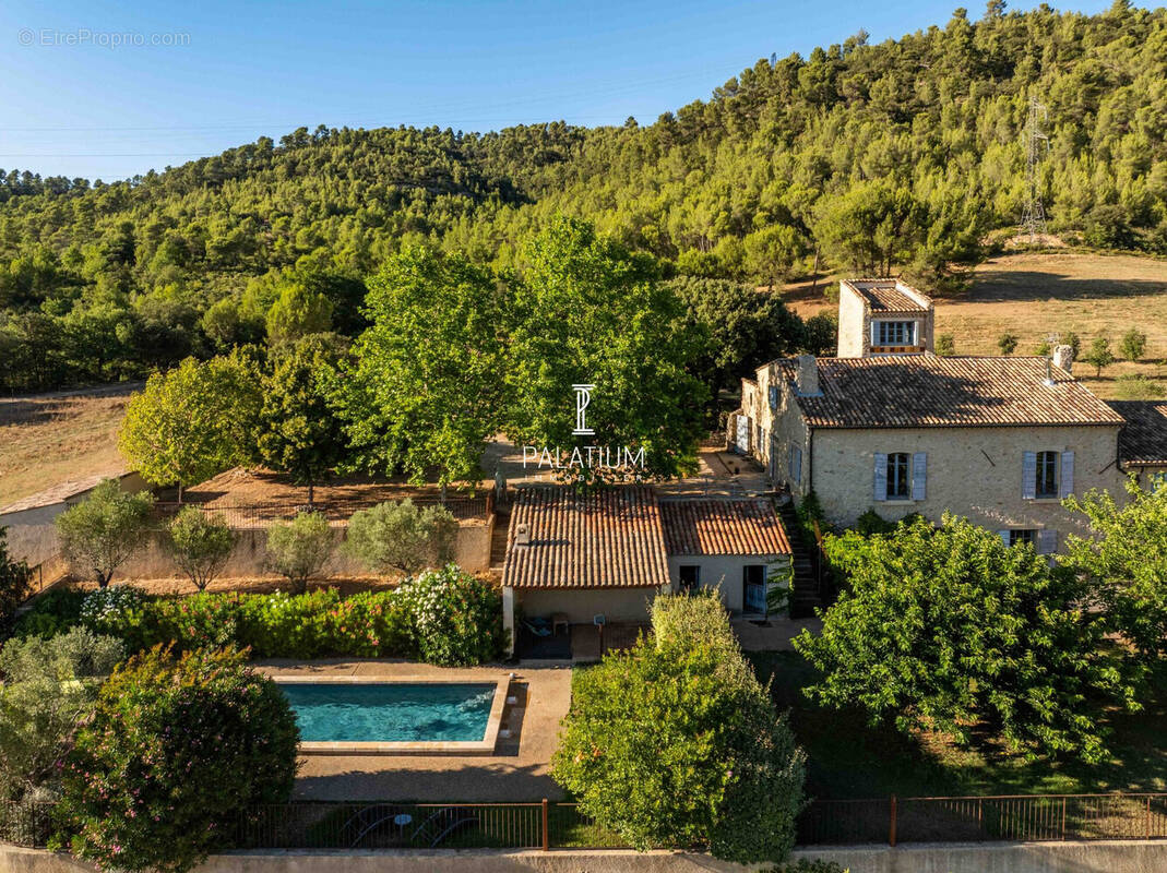 Maison à GREOUX-LES-BAINS