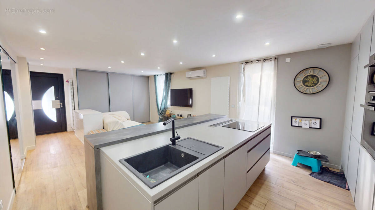 Appartement à CLAIX