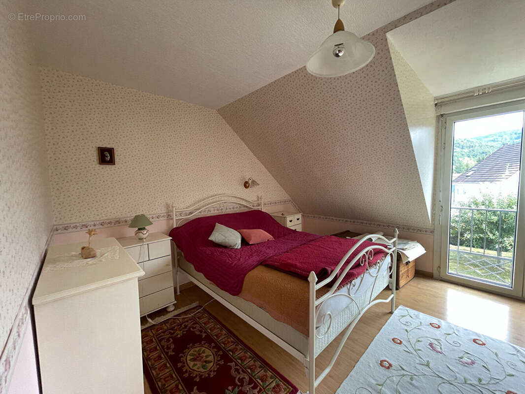 Maison à VILLARS-SOUS-DAMPJOUX