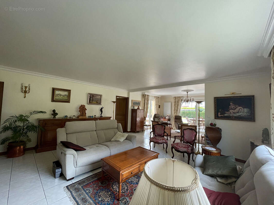 Maison à VILLARS-SOUS-DAMPJOUX