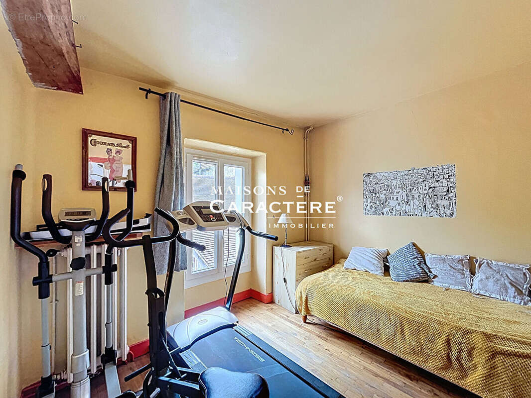 Maison à VERNEUIL-SUR-SEINE