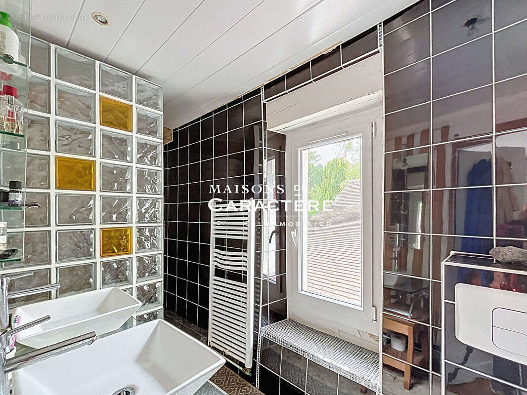 Maison à VERNEUIL-SUR-SEINE