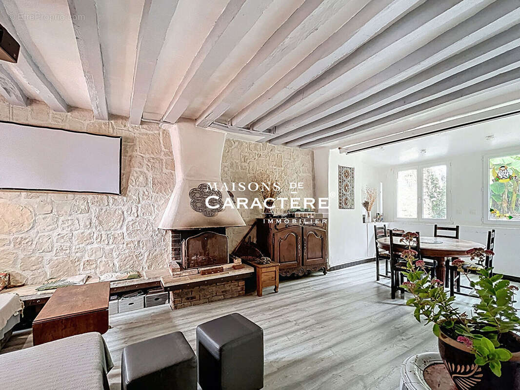 Maison à VERNEUIL-SUR-SEINE