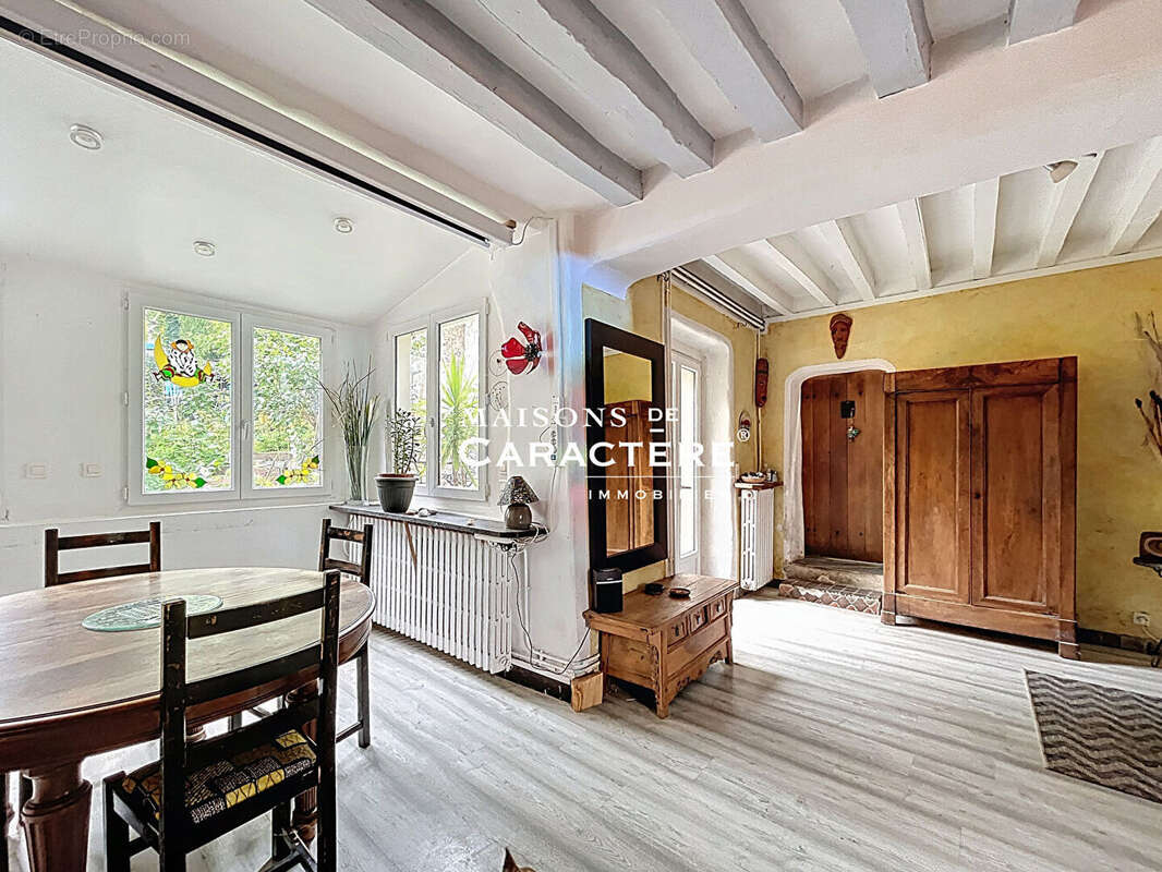 Maison à VERNEUIL-SUR-SEINE