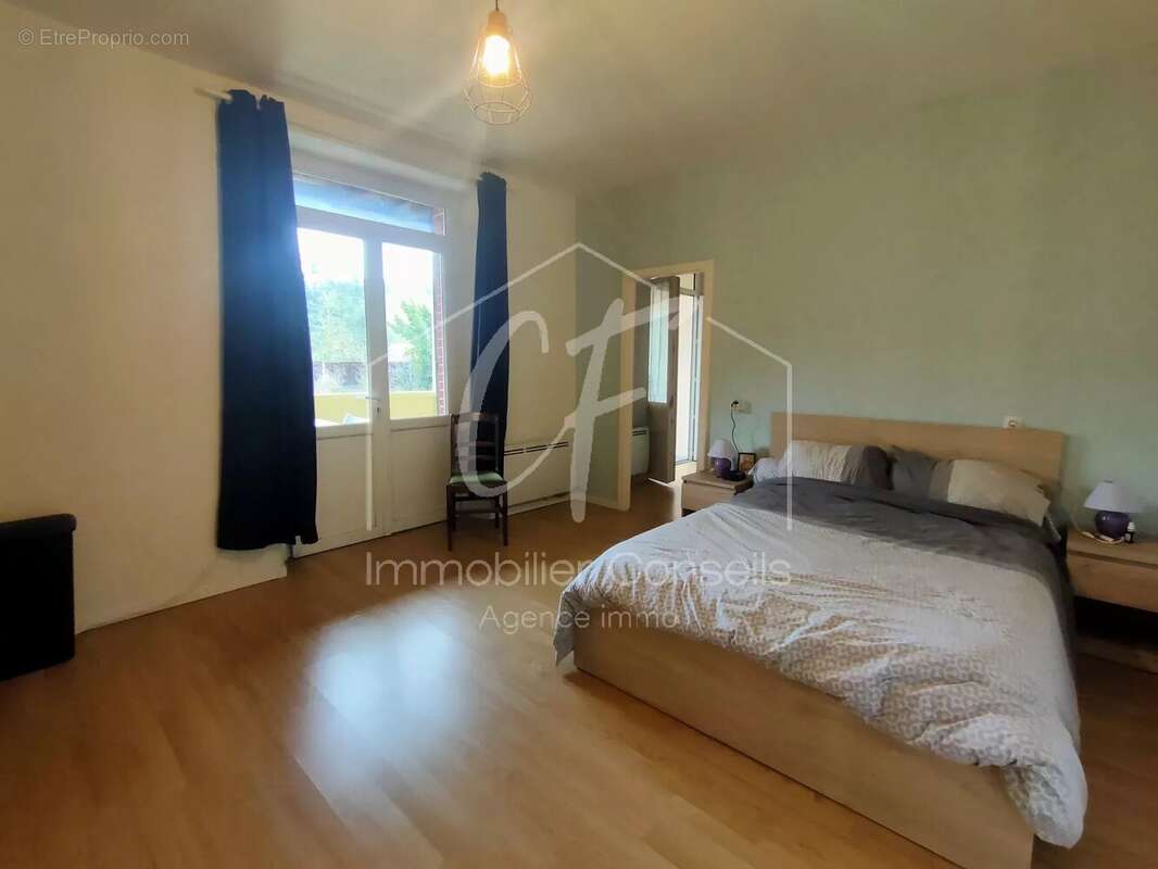 Maison à DECAZEVILLE