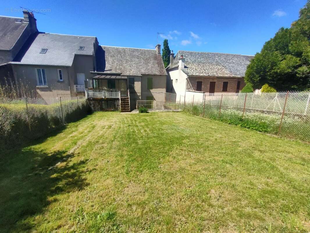 Maison à SAINT-AMANS-DES-COTS