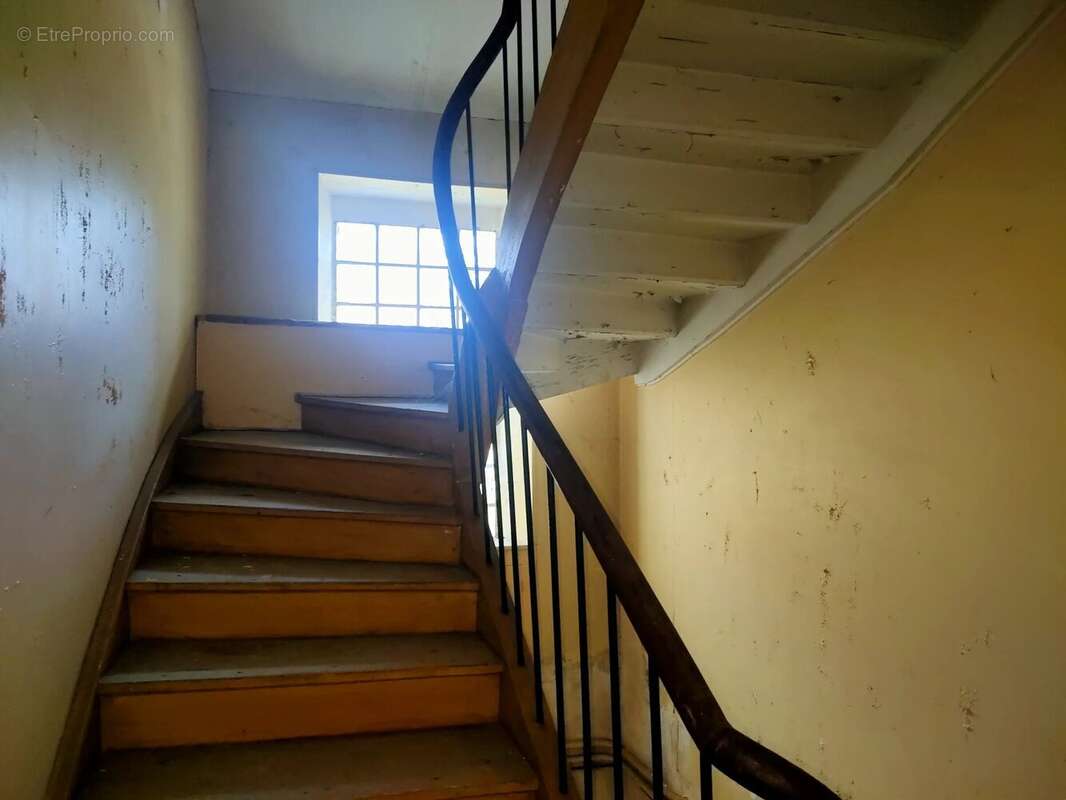 Maison à SAINT-AMANS-DES-COTS