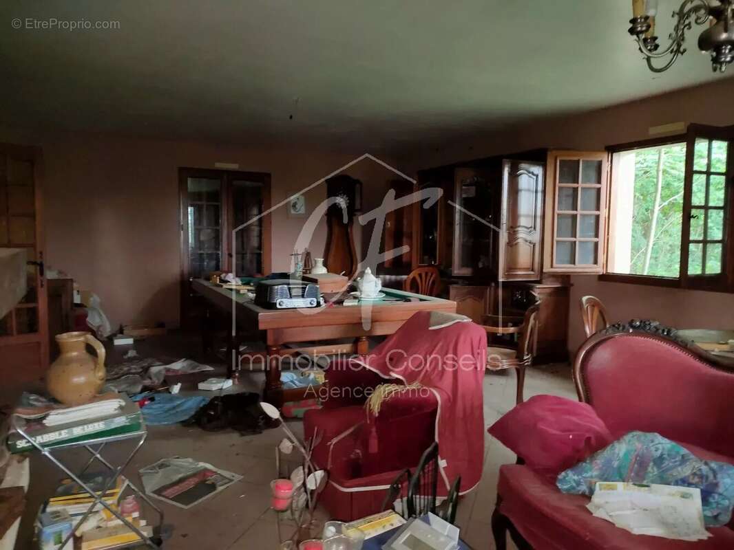 Maison à SAINT-PARTHEM