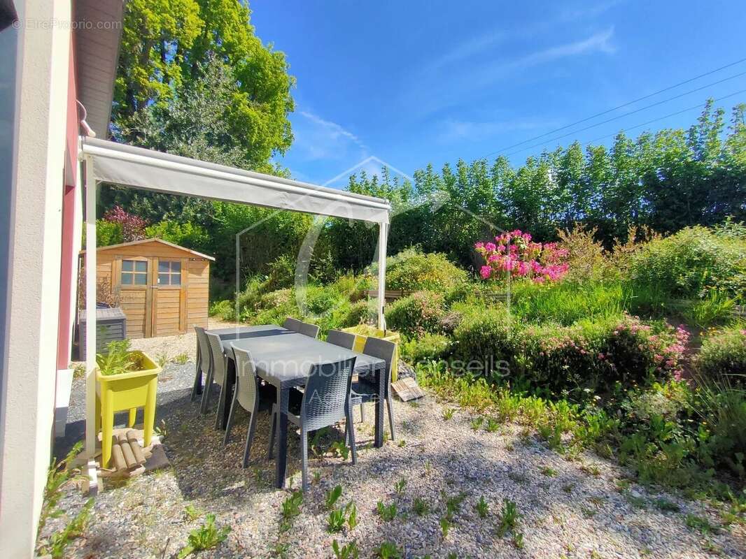 Maison à TREMOUILLES