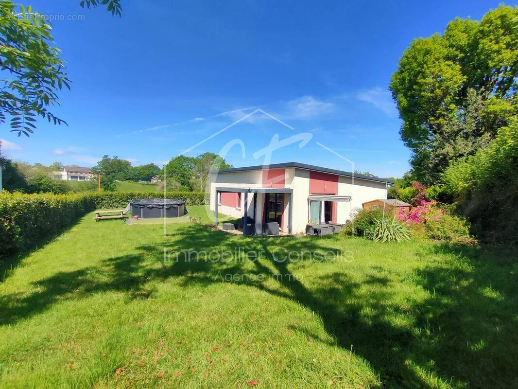 Maison à TREMOUILLES