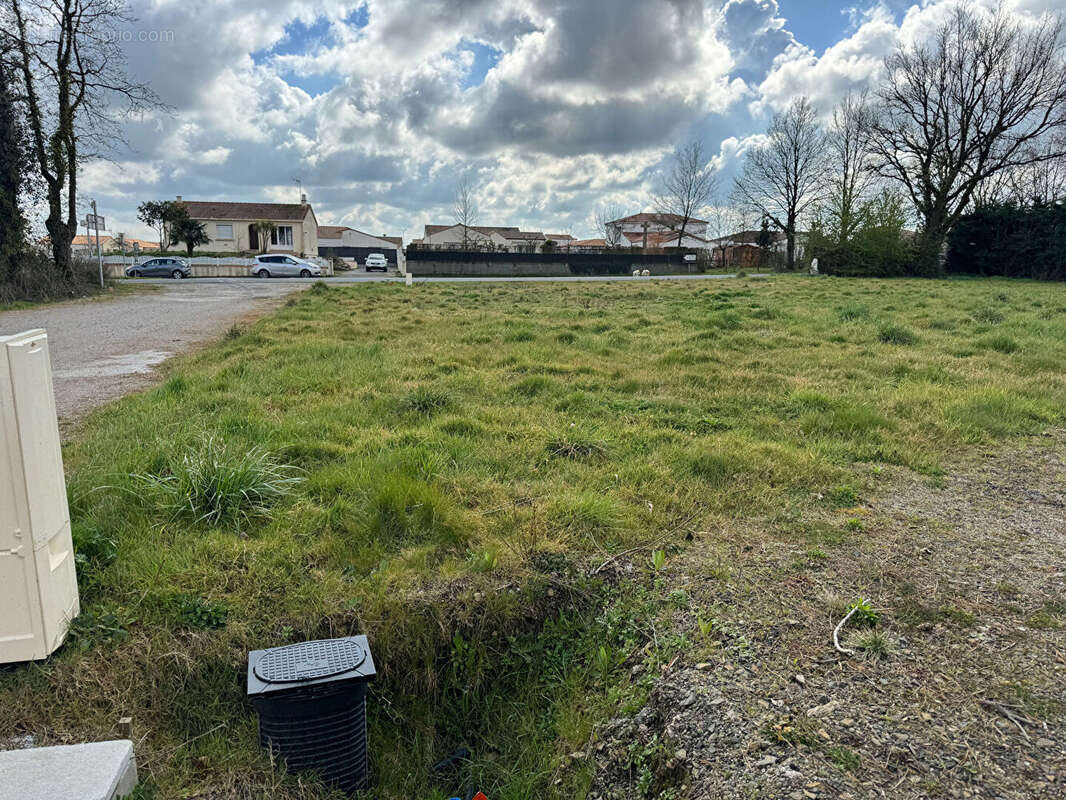 Terrain à L&#039;HERBERGEMENT