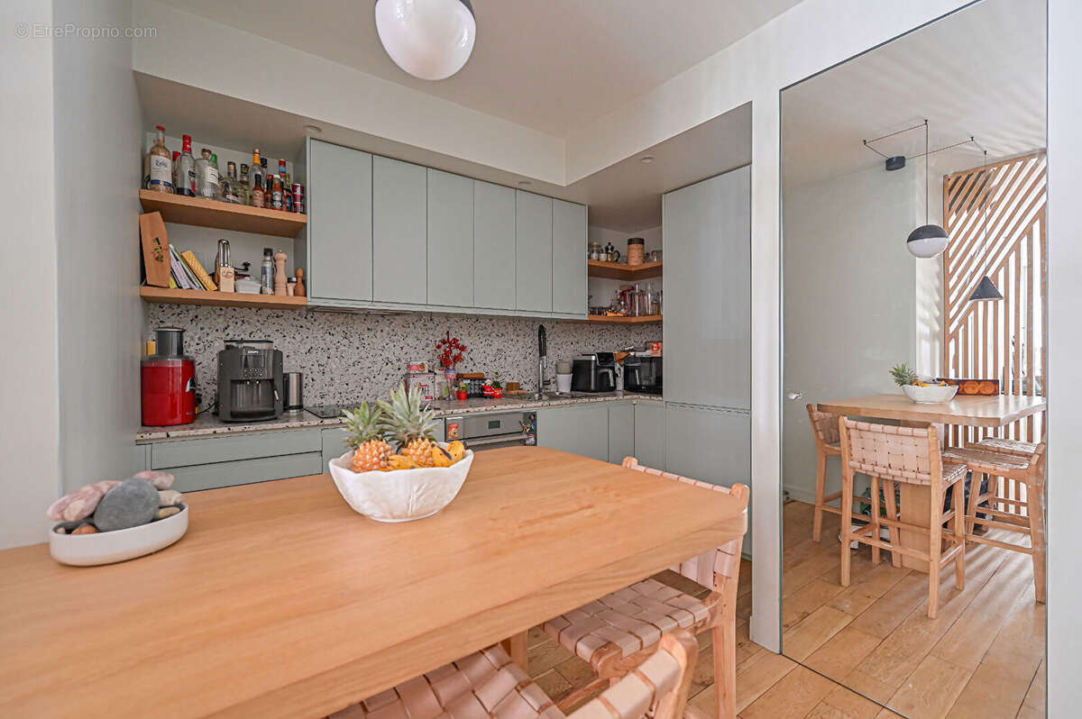 Appartement à PARIS-15E