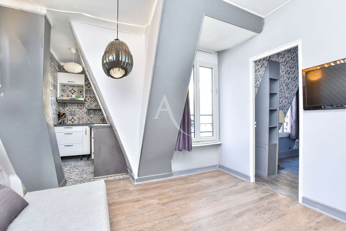 Appartement à PARIS-7E