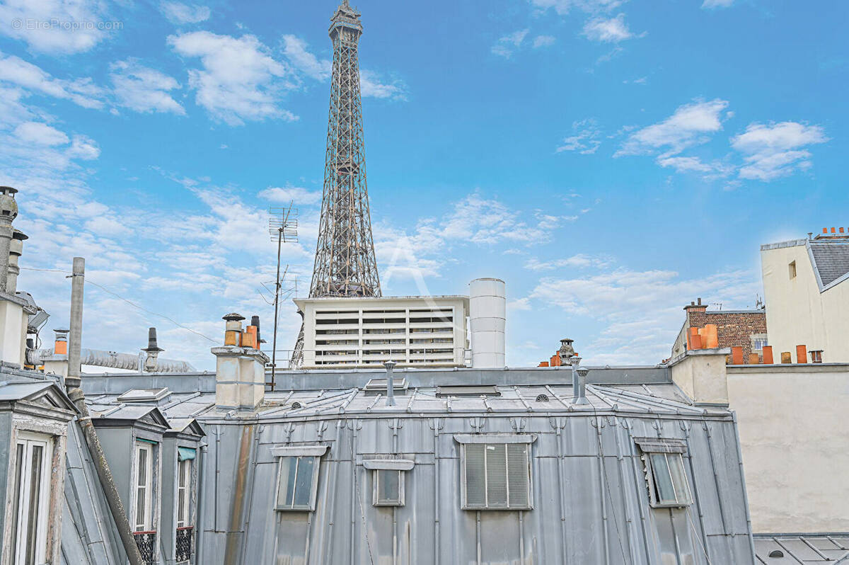 Appartement à PARIS-7E