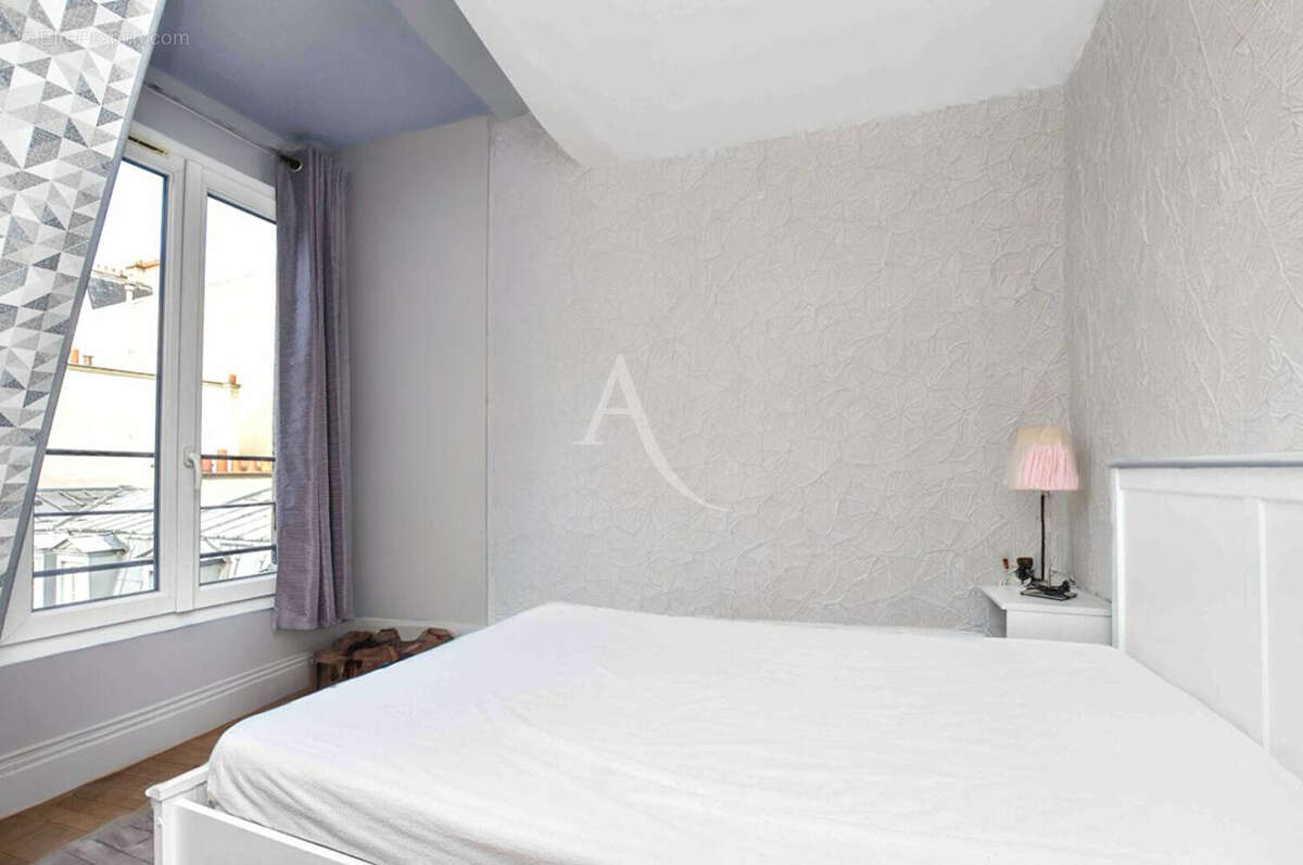 Appartement à PARIS-7E