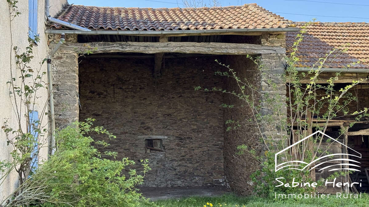 Maison à JOUQUEVIEL