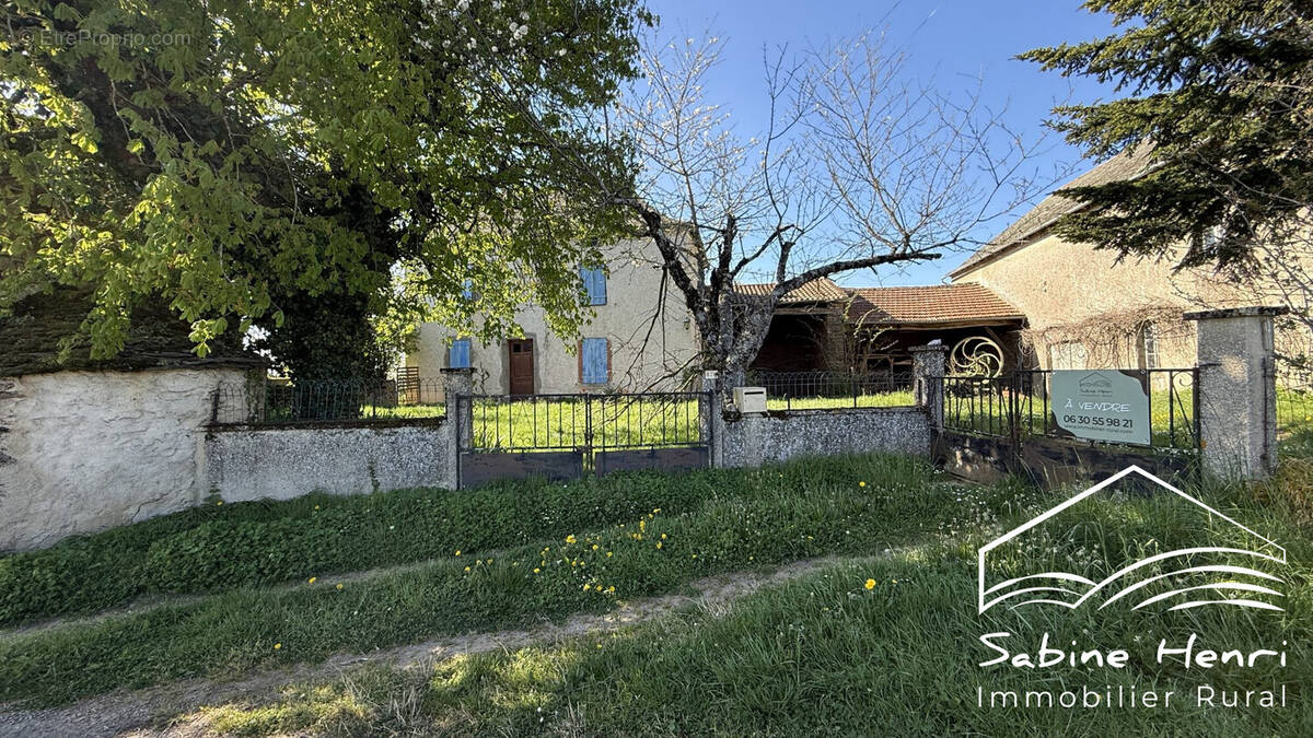 Maison à JOUQUEVIEL