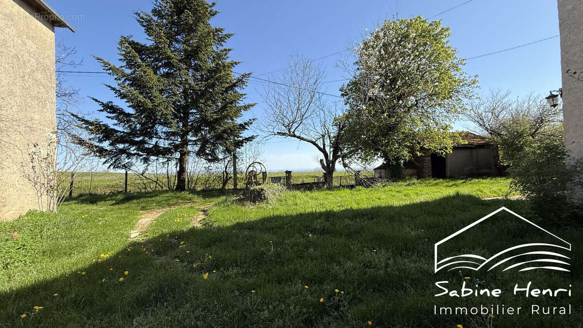 Maison à JOUQUEVIEL