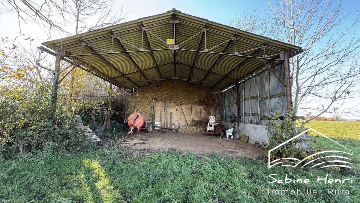 Maison à JOUQUEVIEL